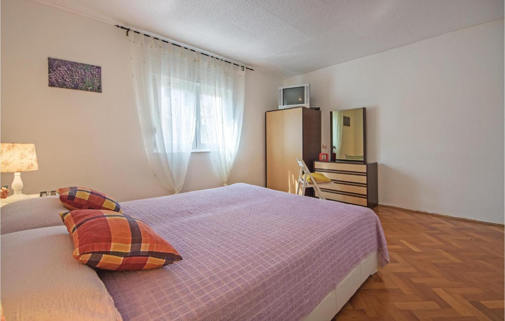 Awesome Apartment In Fazana With Wifi Exteriör bild