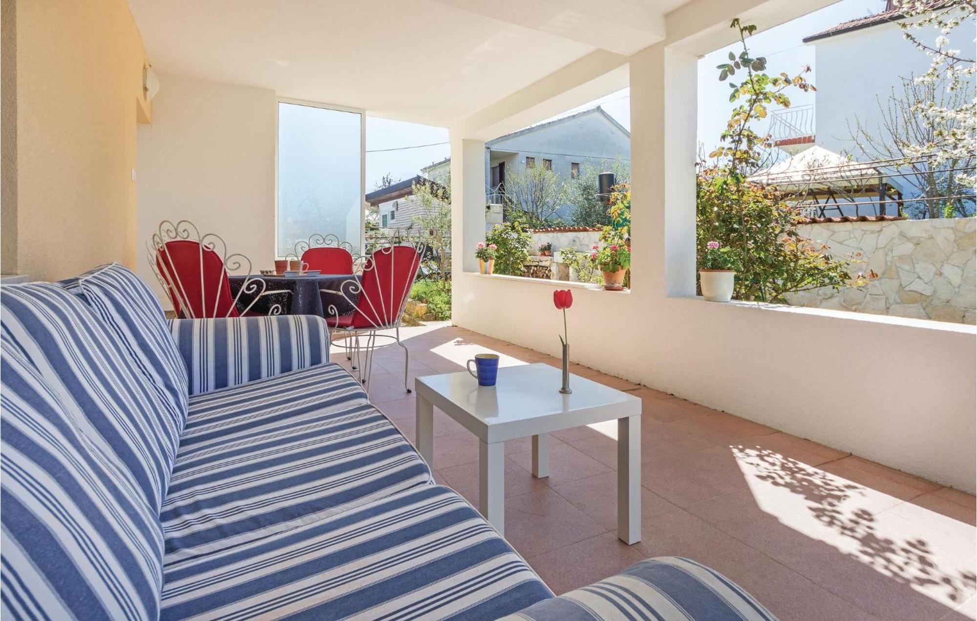 Awesome Apartment In Fazana With Wifi Exteriör bild